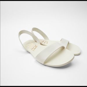 ZARA off white leather flat Sandals